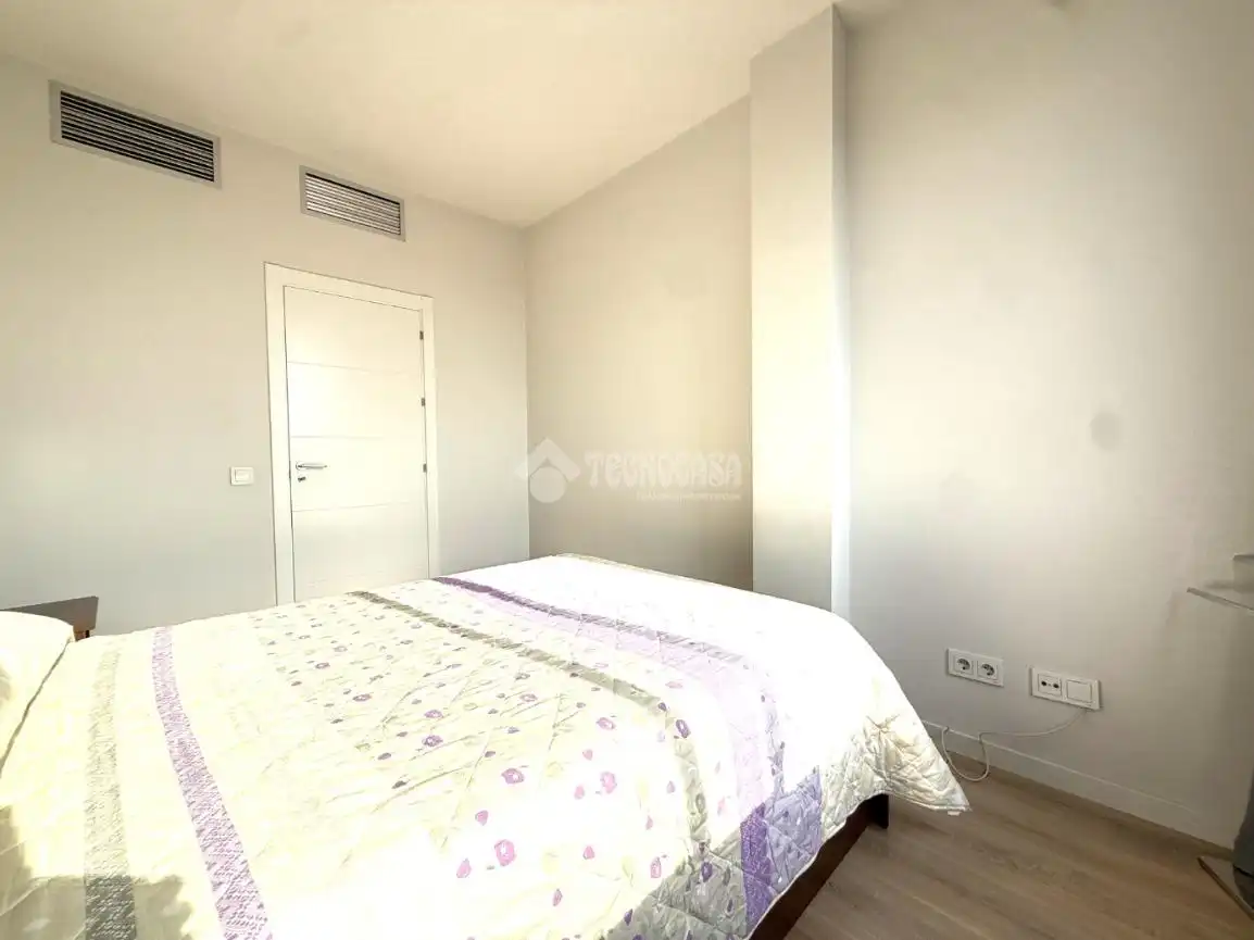 Habitación de Piso en venta en Madrid con Aire acondicionado y Calefacción