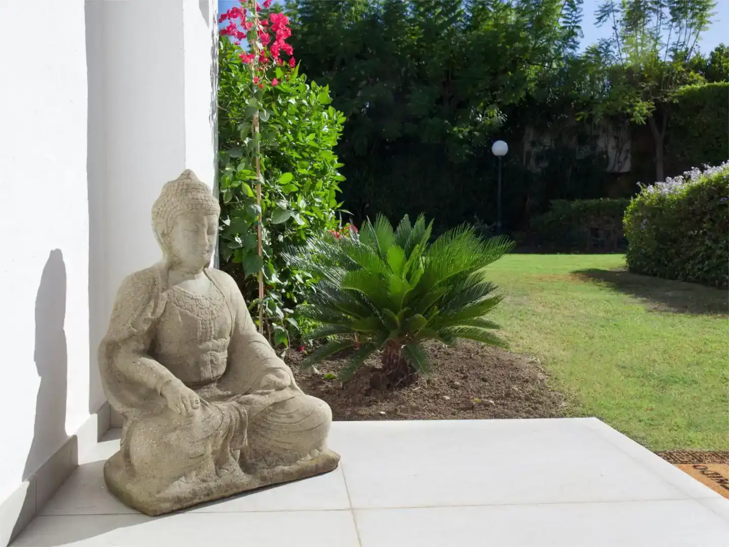 Jardí de Casa adosada en venda en Marbella amb Aire condicionat, Piscina i Balcó