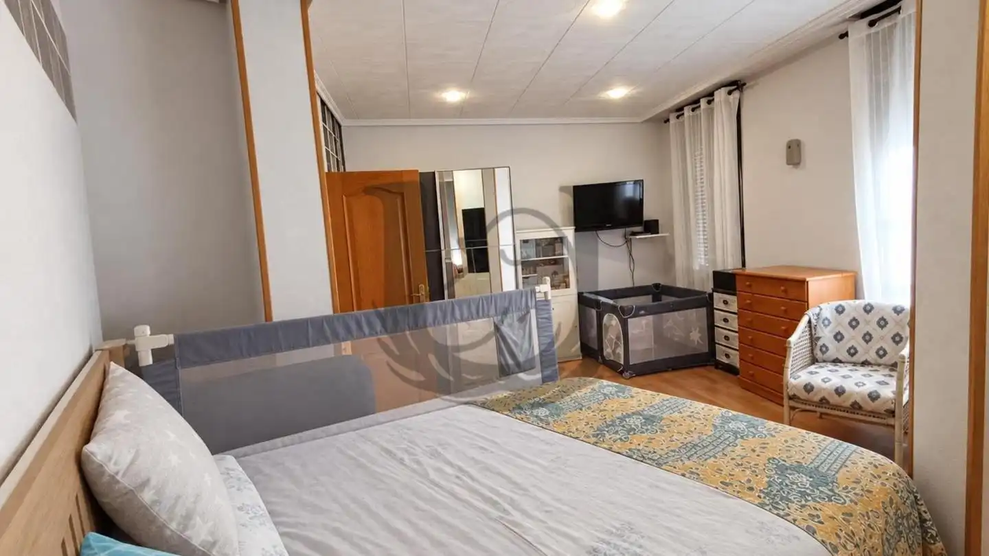 Piso con ascensor en venta en Extramurs, imagen 8
