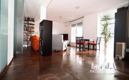 Living room of Flat for sale in  Madrid Capital  with Air Conditioner, Heating and Terrace