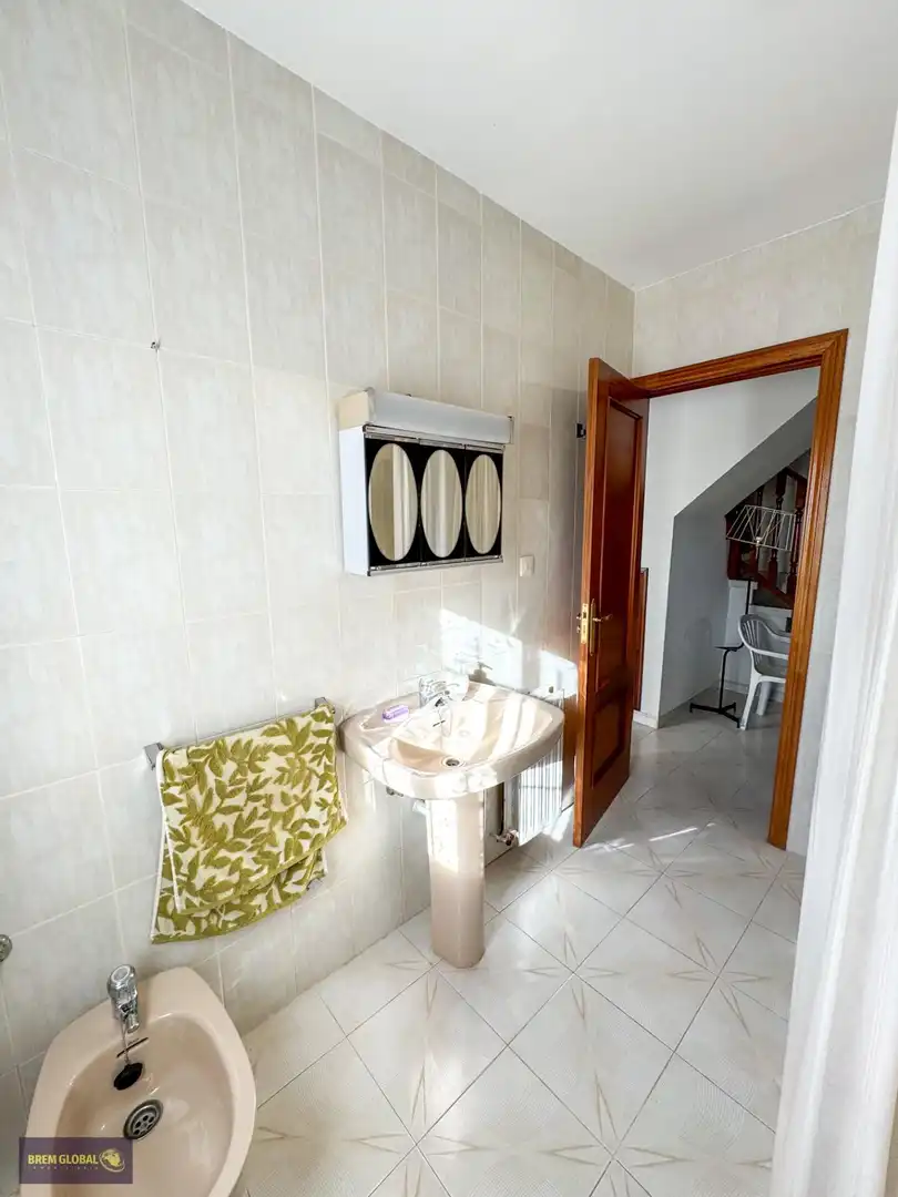 Bany de Casa o xalet en venda en El Berrueco amb Calefacció, Terrassa i Traster