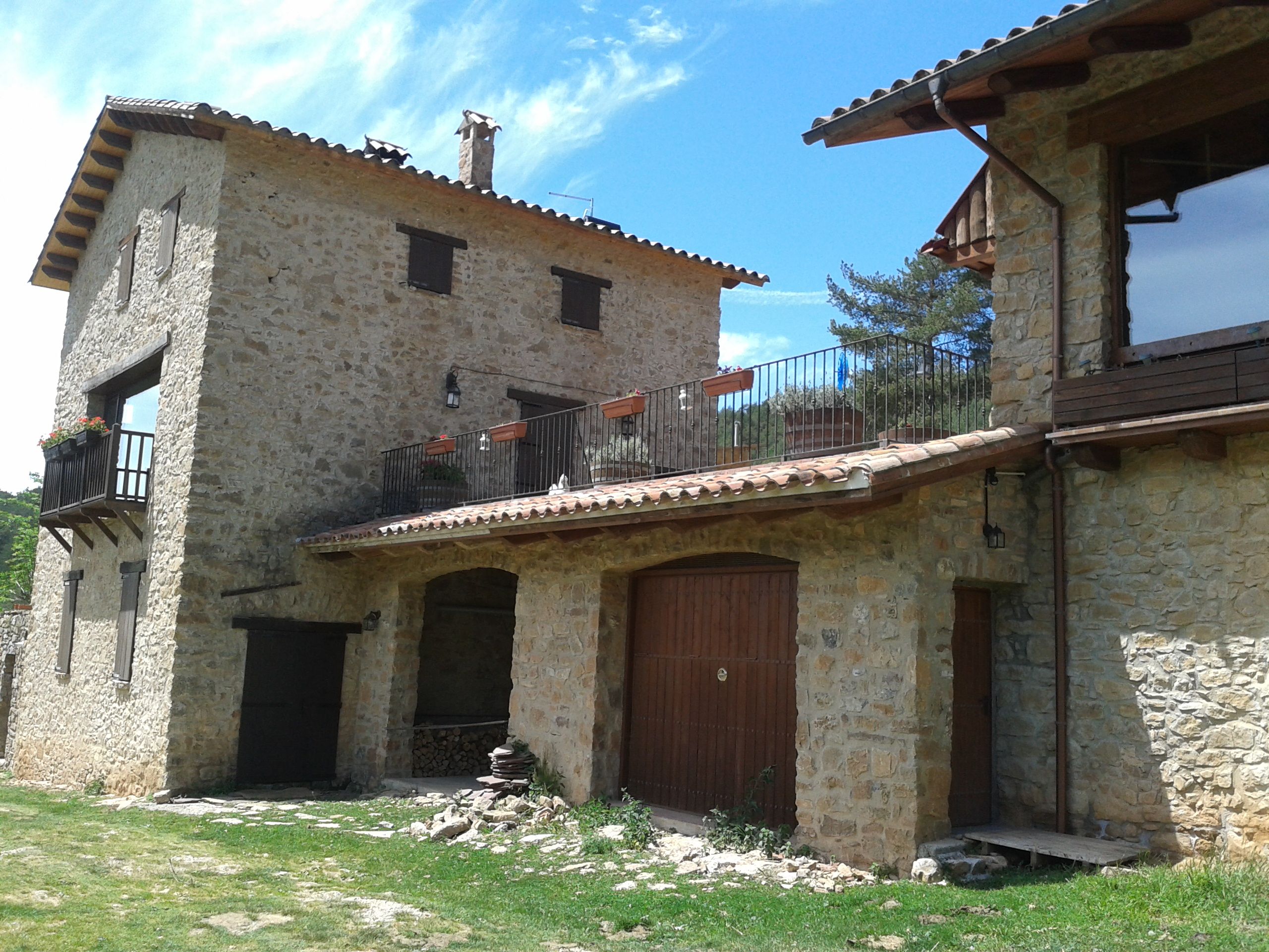 Vista exterior de Finca rústica en venda en Ripoll amb Calefacció, Jardí privat i Parquet