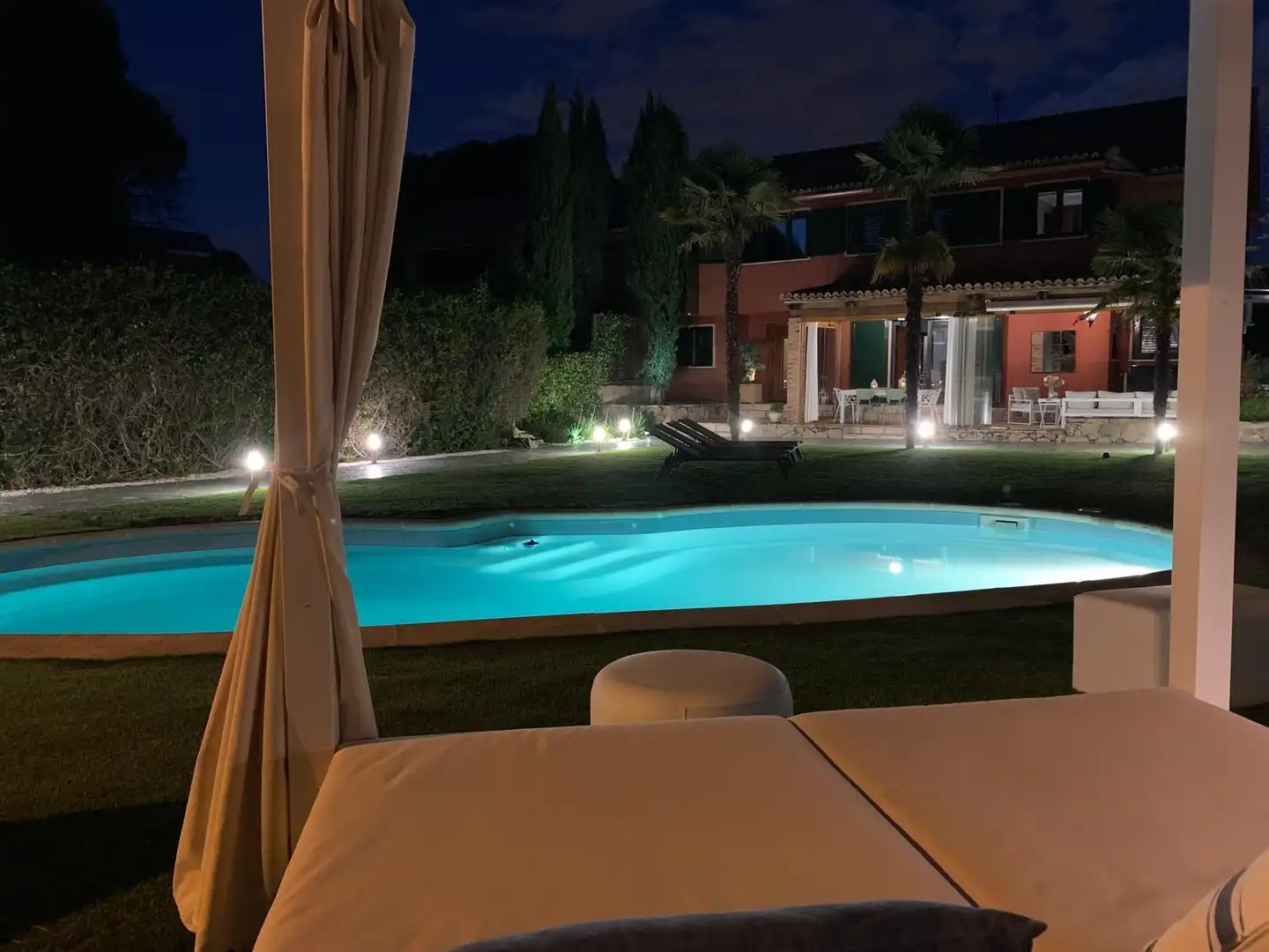 Piscina de Casa o chalet en venta en Boadilla del Monte con Aire acondicionado, Calefacción y Jardín privado