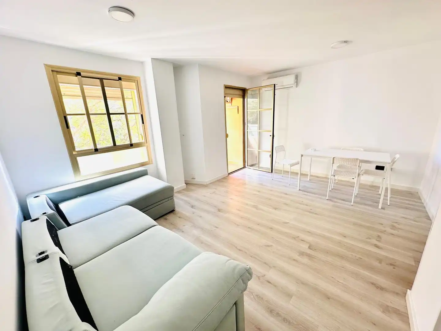 Piso en venta en Avenida VELAZQUEZ, Puerta Blanca, Carretera de Cádiz