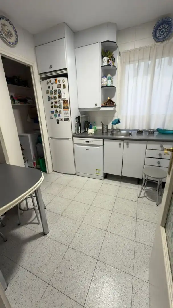 Cocina de Piso en venta en Madrid con Calefacción y Alarma