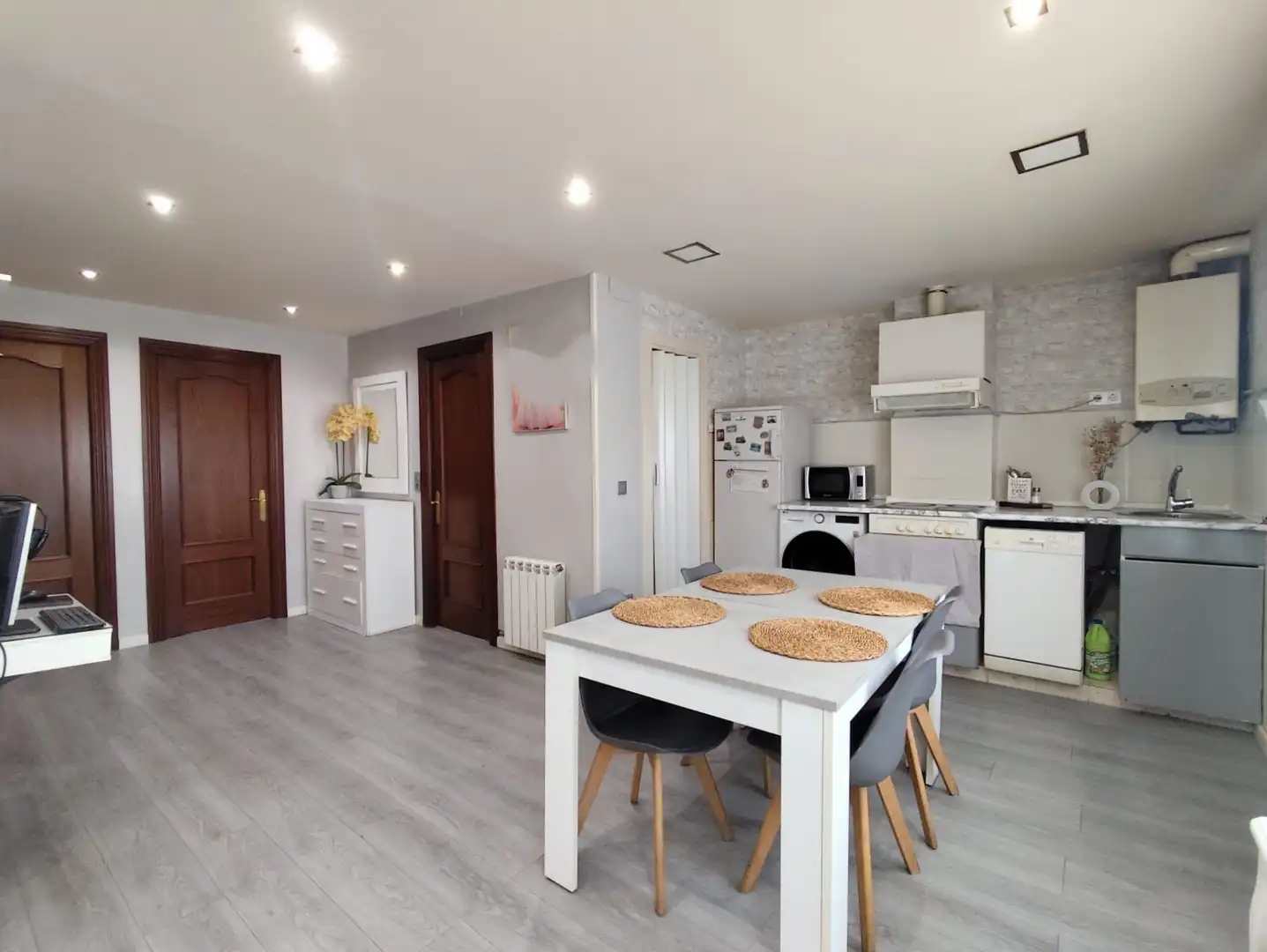 Kitchen of Flat for sale in Quel  with Heating and Furnished