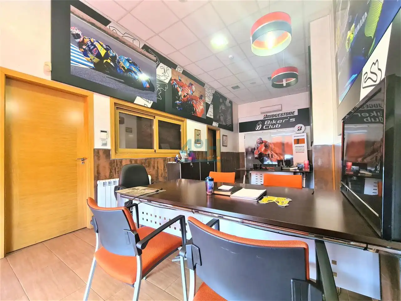 Local comercial de lloguer a Couto