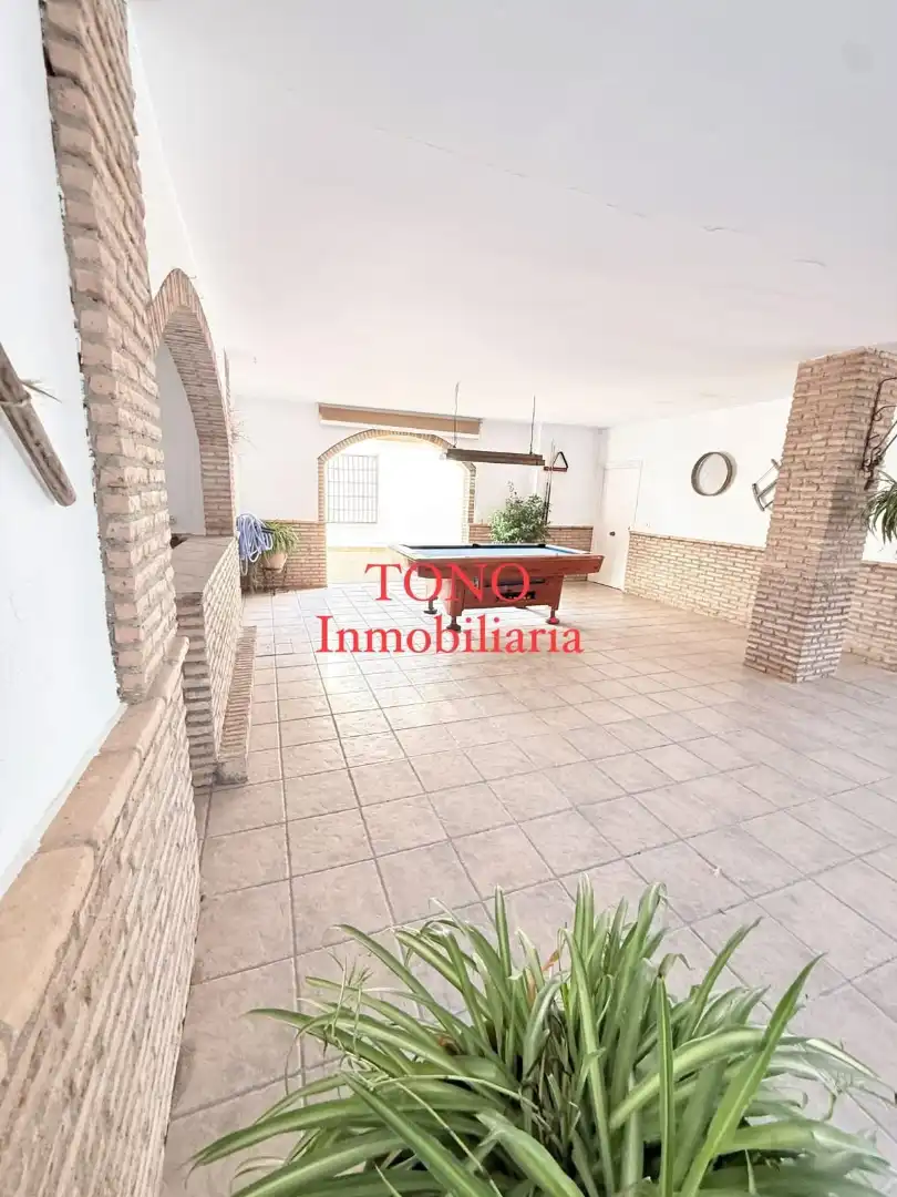 Detached house with terrace for sale in Calle Adriano 12, imagen 10