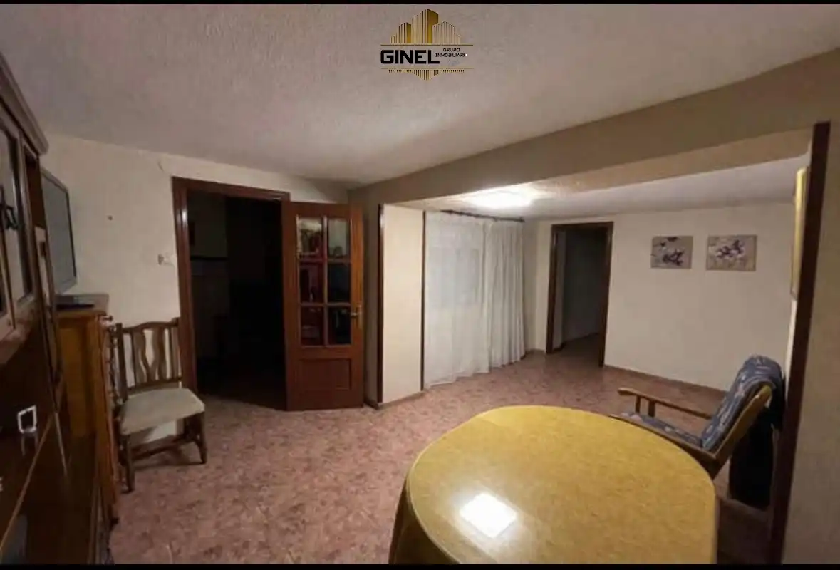 Casa adosada en venta en Jaén con Aire acondicionado, Jardín privado y Balcón