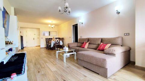 Foto 2 de Piso en venta en Avenida Sorolla, Ayuntamiento, Torremolinos