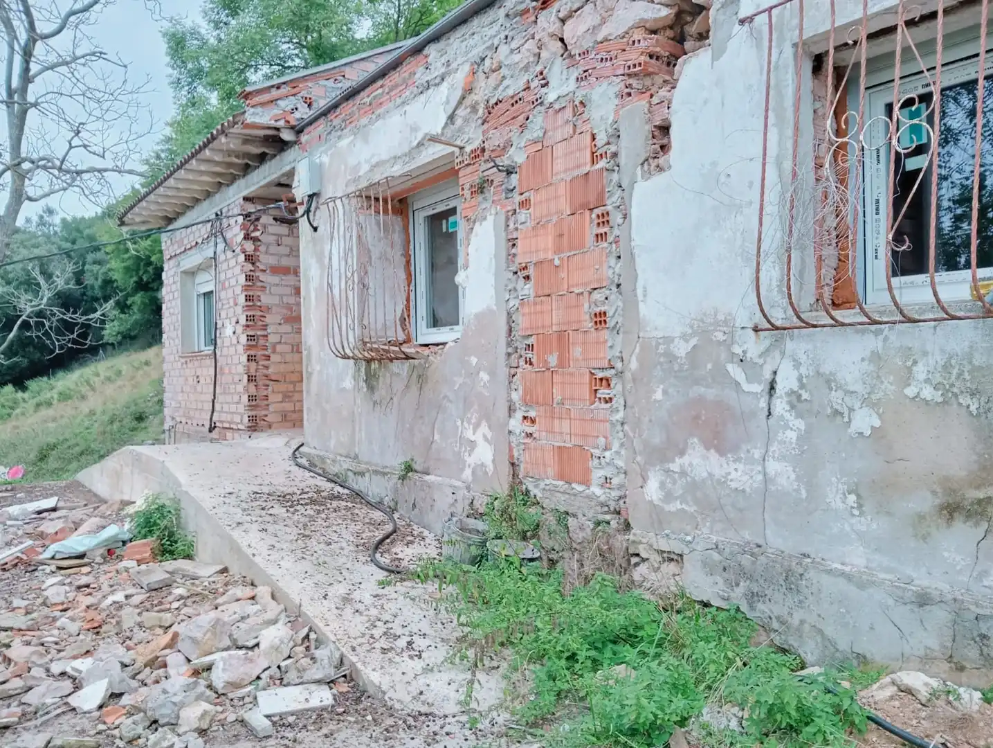Casa rústica amb jardí en venda a Barrio la Iglesia 16a, imagen 4