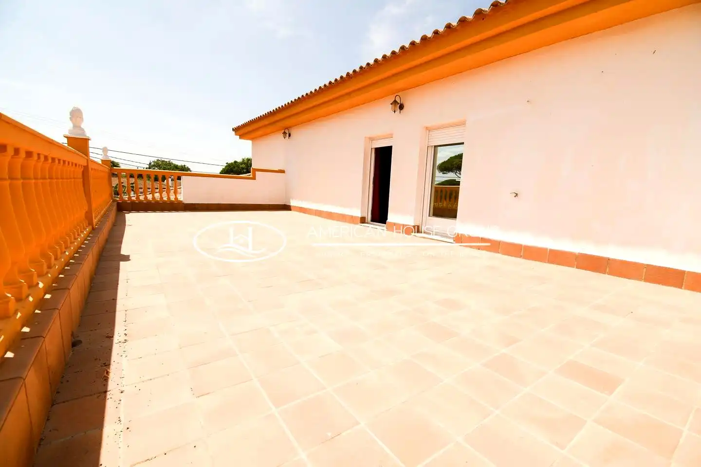 Terrace of Houses for sale in Chiclana de la Frontera  with Air Conditioner, Heating and Private garden