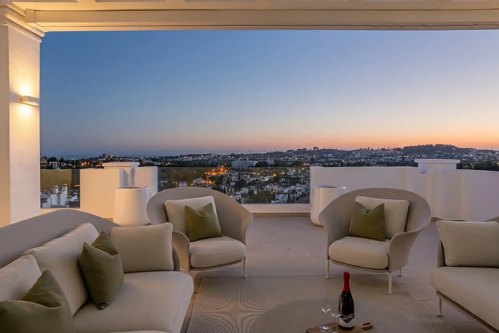 Apartament amb piscina en venda a Nueva Andalucía, imagen 2