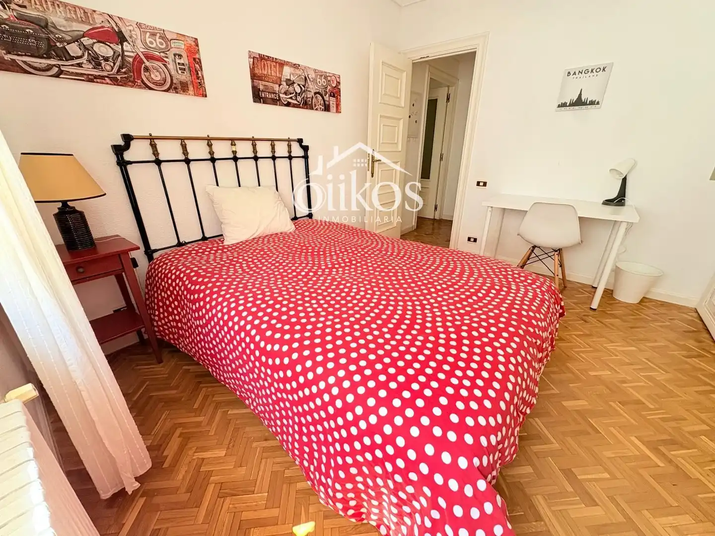Dormitori de Pis en venda en Salamanca amb Calefacció, Parquet i Terrassa