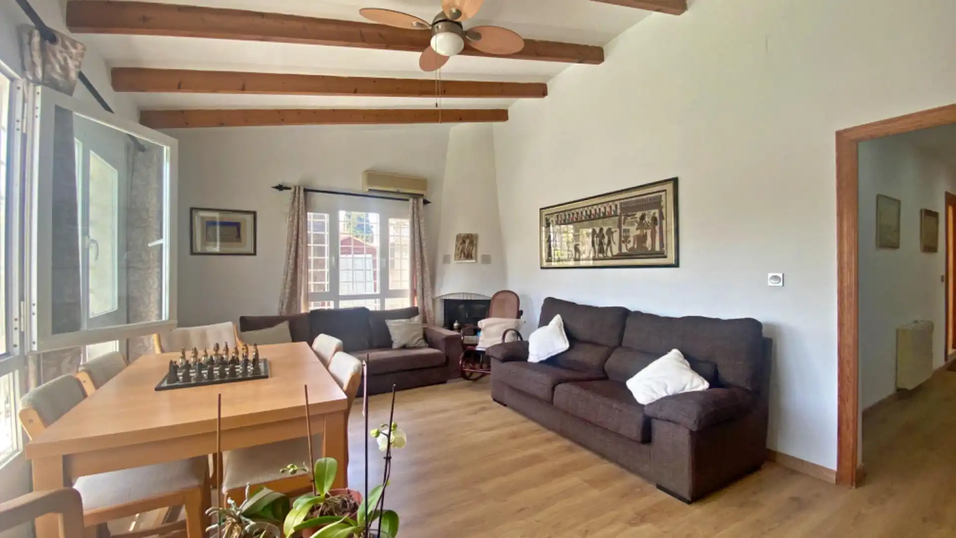 Sala d'estar de Casa o xalet en venda en El Campello amb Aire condicionat, Calefacció i Jardí privat