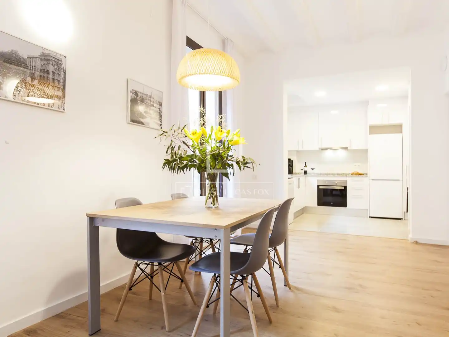 Comedor de Piso en venta en Barcelona con Aire acondicionado, Amueblado y Balcón