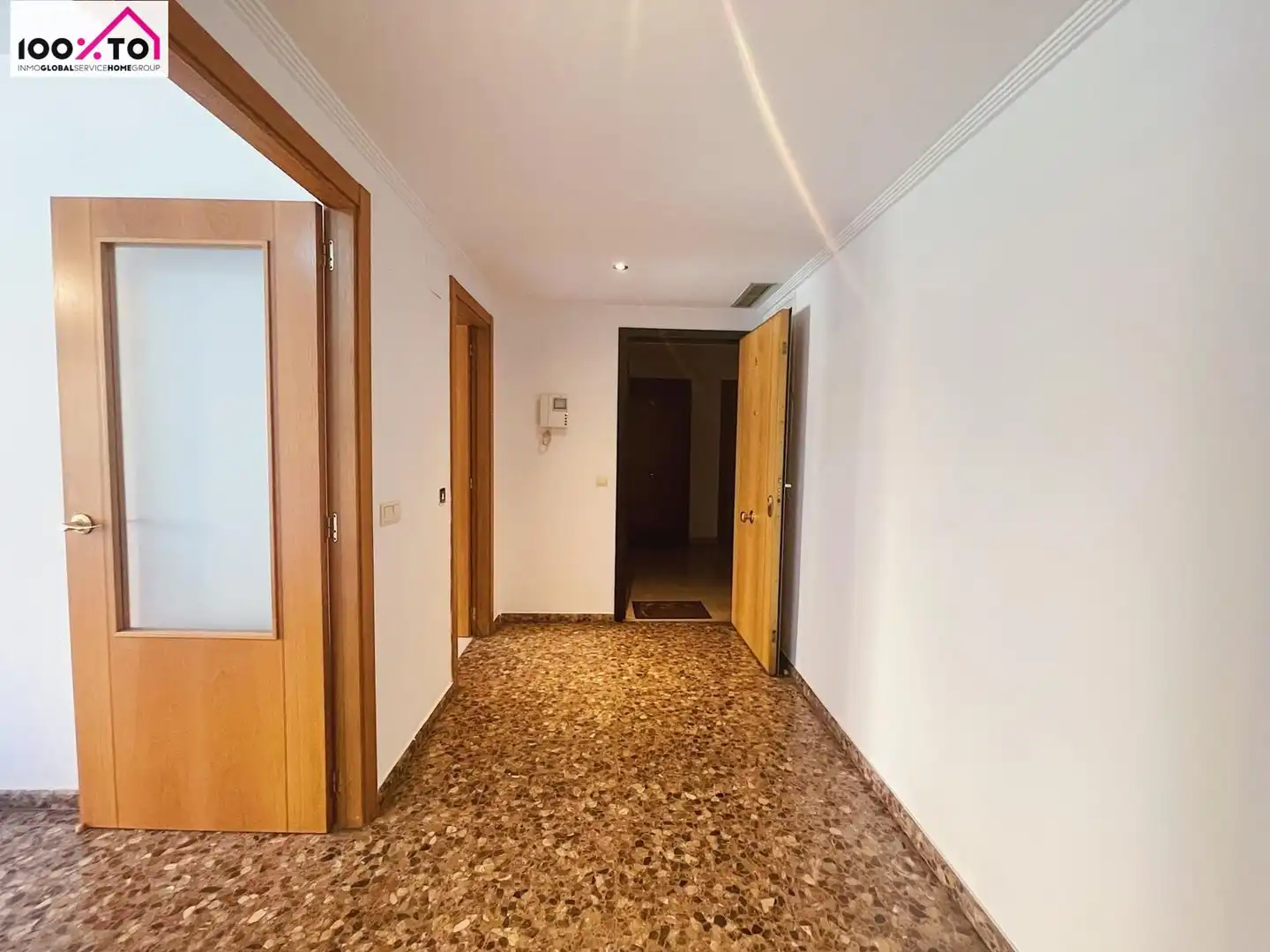 Piso en venta en Paterna con Trastero y Balcón