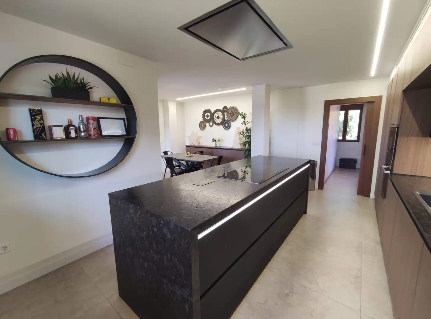 Cuina de Casa o xalet en venda en Elche / Elx amb Aire condicionat, Calefacció i Jardí privat