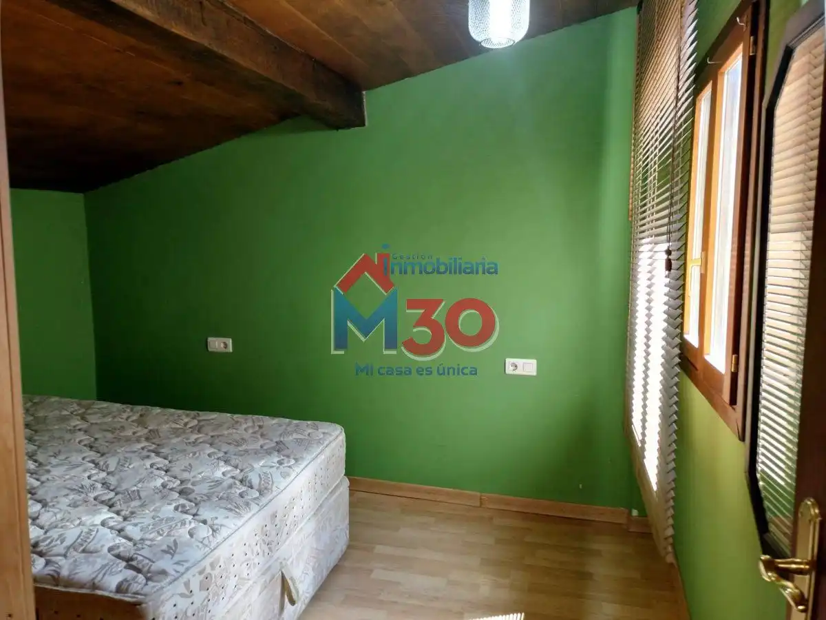Habitación de Apartamento de alquiler en Miranda de Ebro con Calefacción