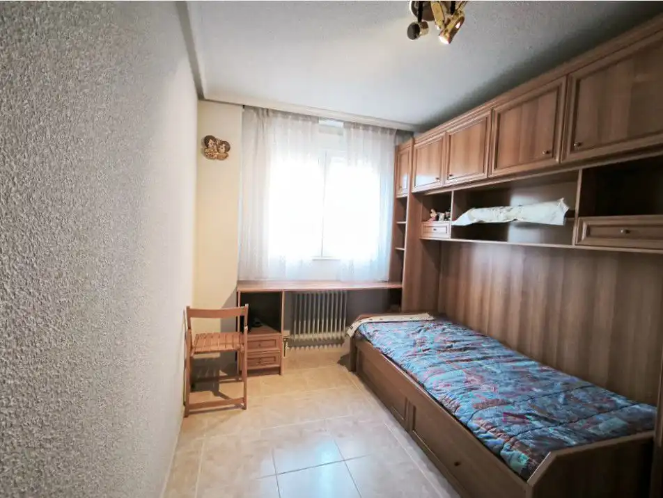 Habitación de Piso en venta en Salamanca con Calefacción, Terraza y Trastero