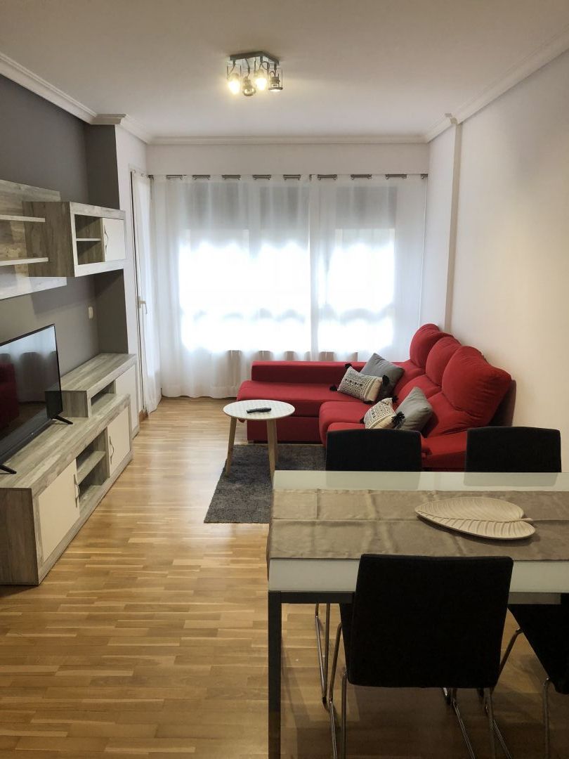 Living room of Flat to rent in Donostia - San Sebastián   with Heating, Oven and Washing machine