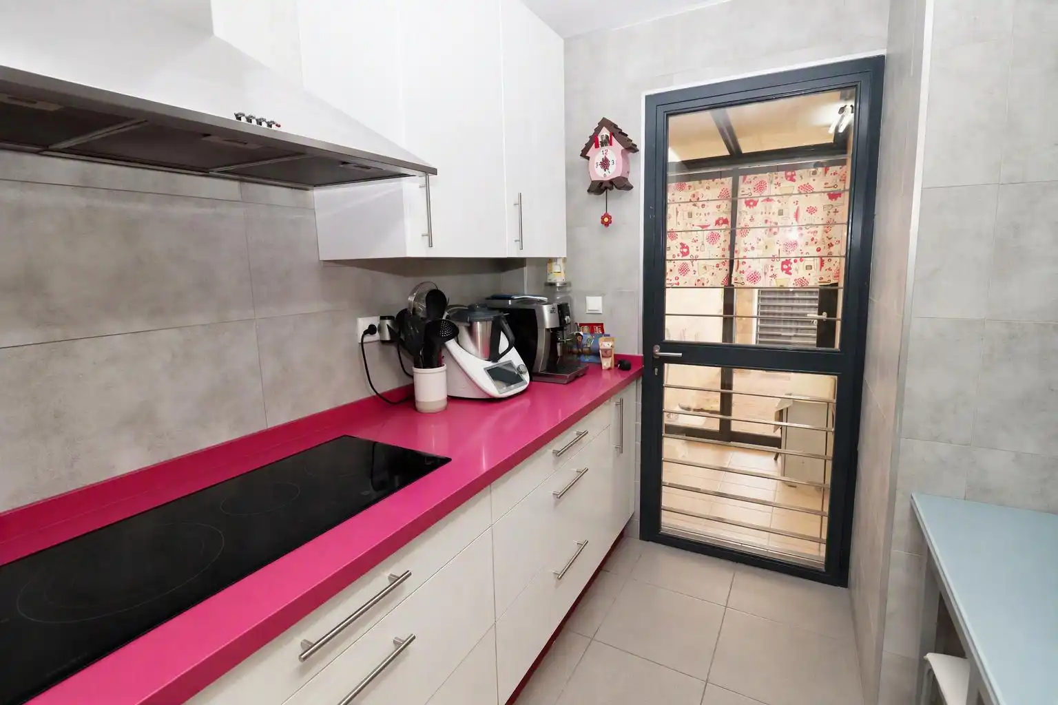 Casa aparellada amb terrassa en venda a Calle Victoria Kent 89, imagen 23