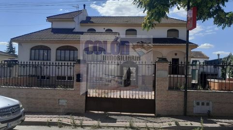CASA JUNTO CON RESTAURANTE