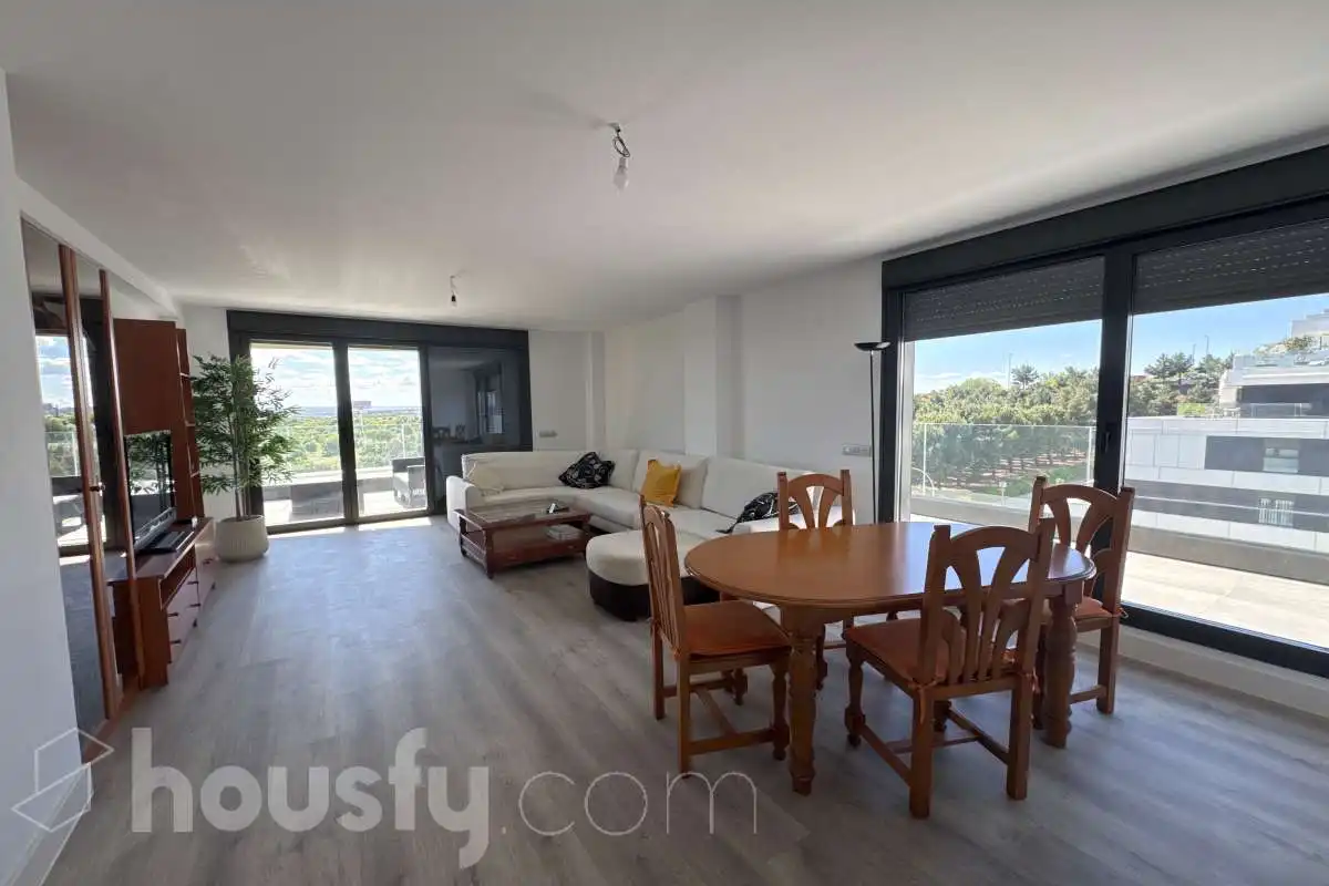 Sala d'estar de Pis de lloguer en  Madrid Capital amb Aire condicionat, Calefacció i Parquet