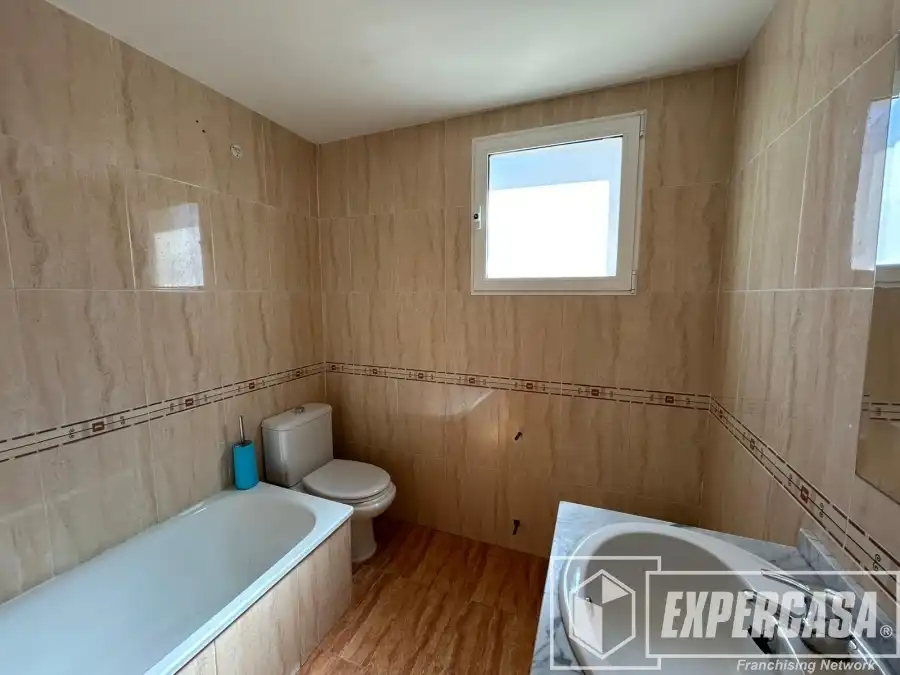 Baño de Casa adosada en venta en Marines con Terraza