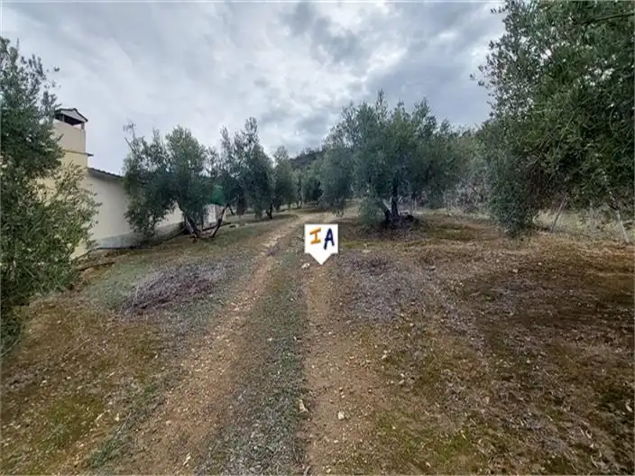 Casa o xalet en venda en Fuente-Tójar amb Terrassa, Traster i Internet