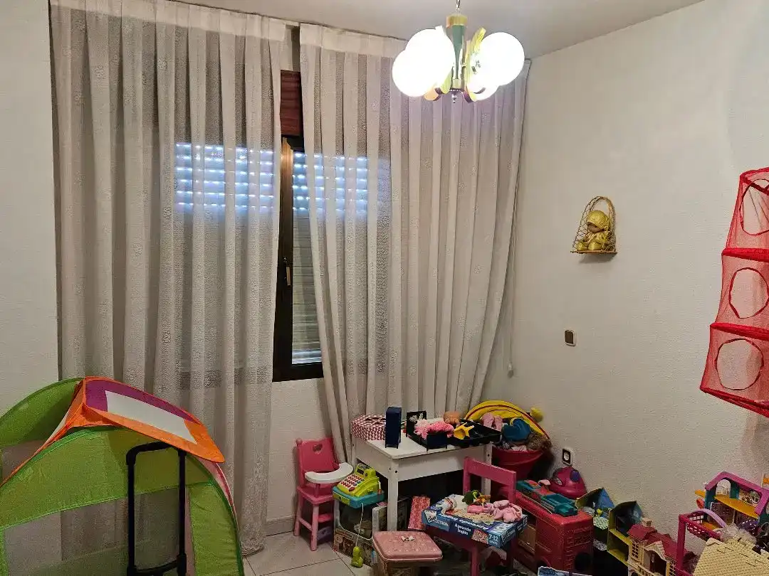 Schlafzimmer von Wohnung zum Verkauf in Muñoveros mit Abstellraum, Möbliert und Balkon