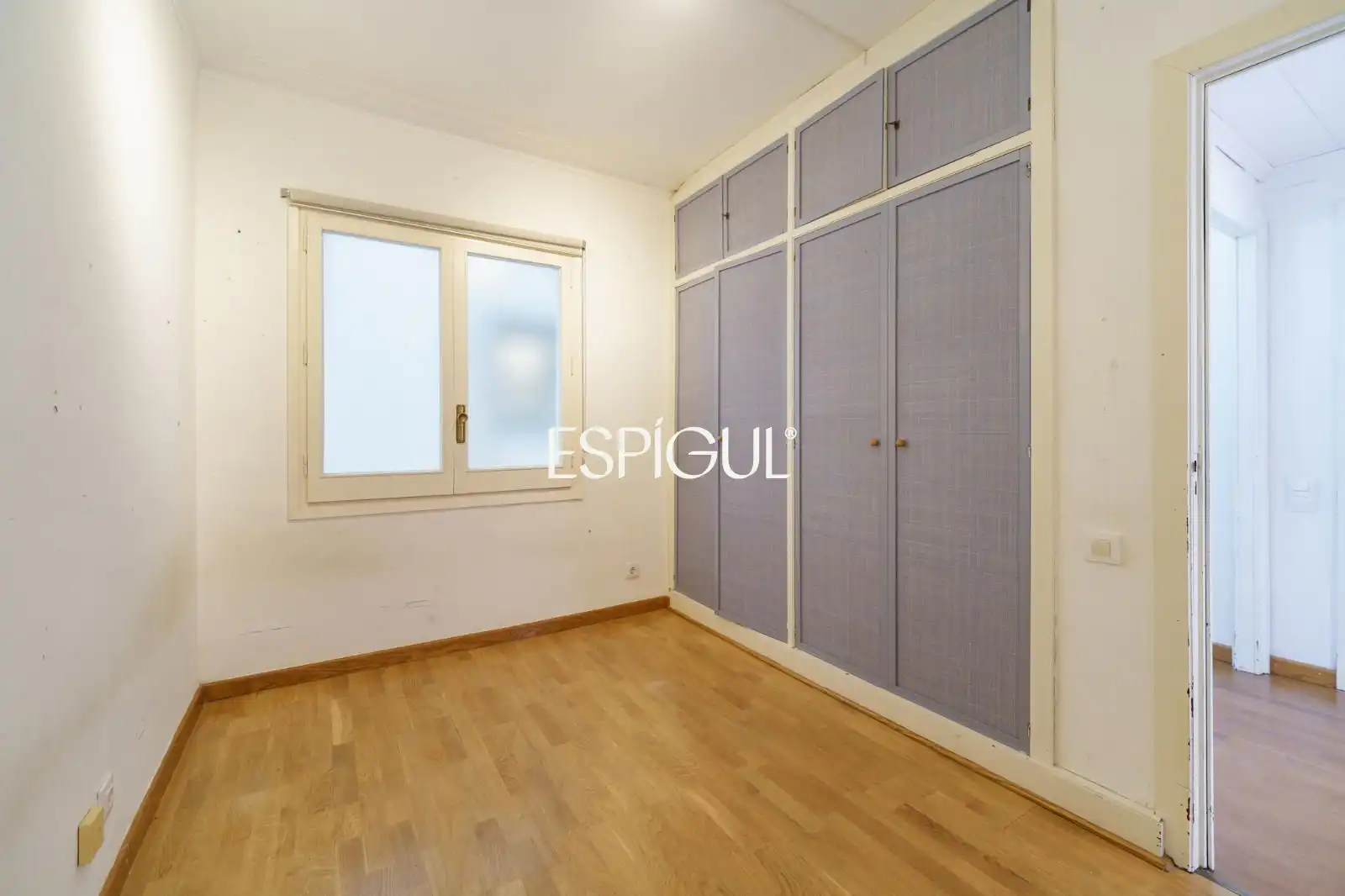 Habitación de Piso en venta en Barcelona con Calefacción, Parquet y Terraza