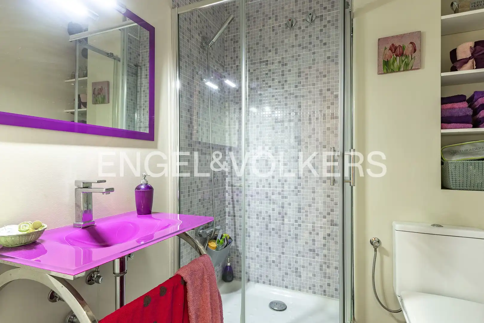 Bathroom of Detached homes for rent in Barberà del Vallès  with Air Conditioner, Heating and Private garden