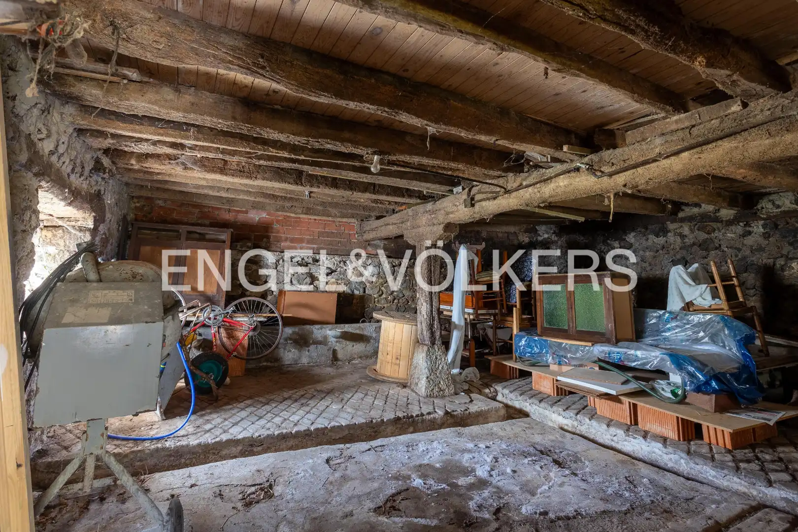 Finca rústica en venta en Ruesga con Calefacción, Jardín privado y Trastero