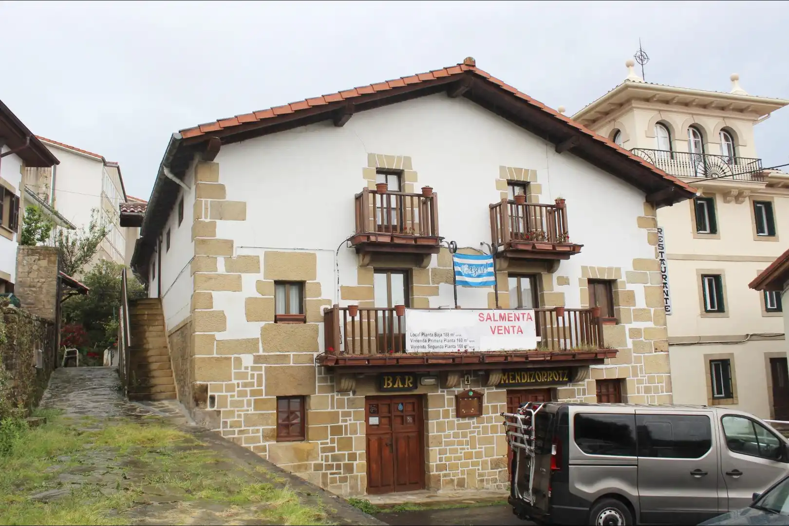Vista exterior de Casa o xalet en venda en Donostia - San Sebastián  amb Aire condicionat, Calefacció i Traster