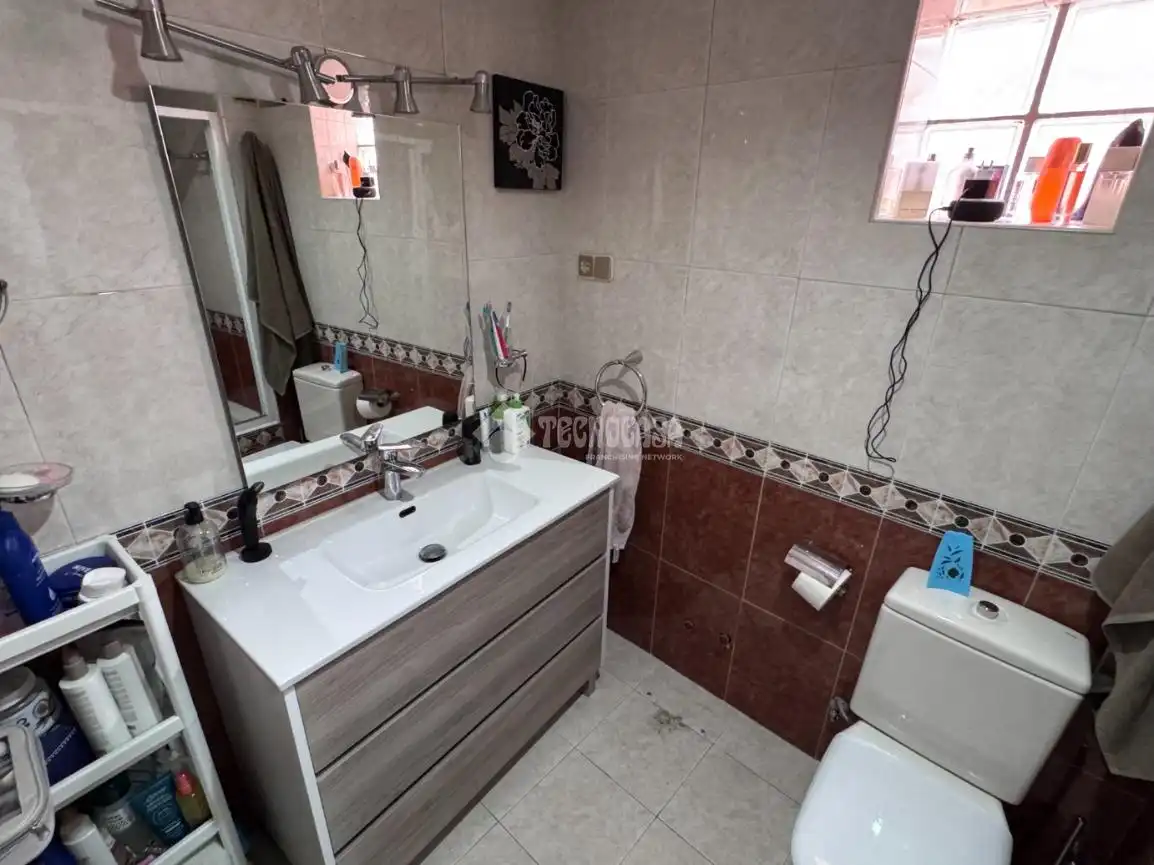 Badezimmer von Gebäude zum Verkauf in Villaquilambre