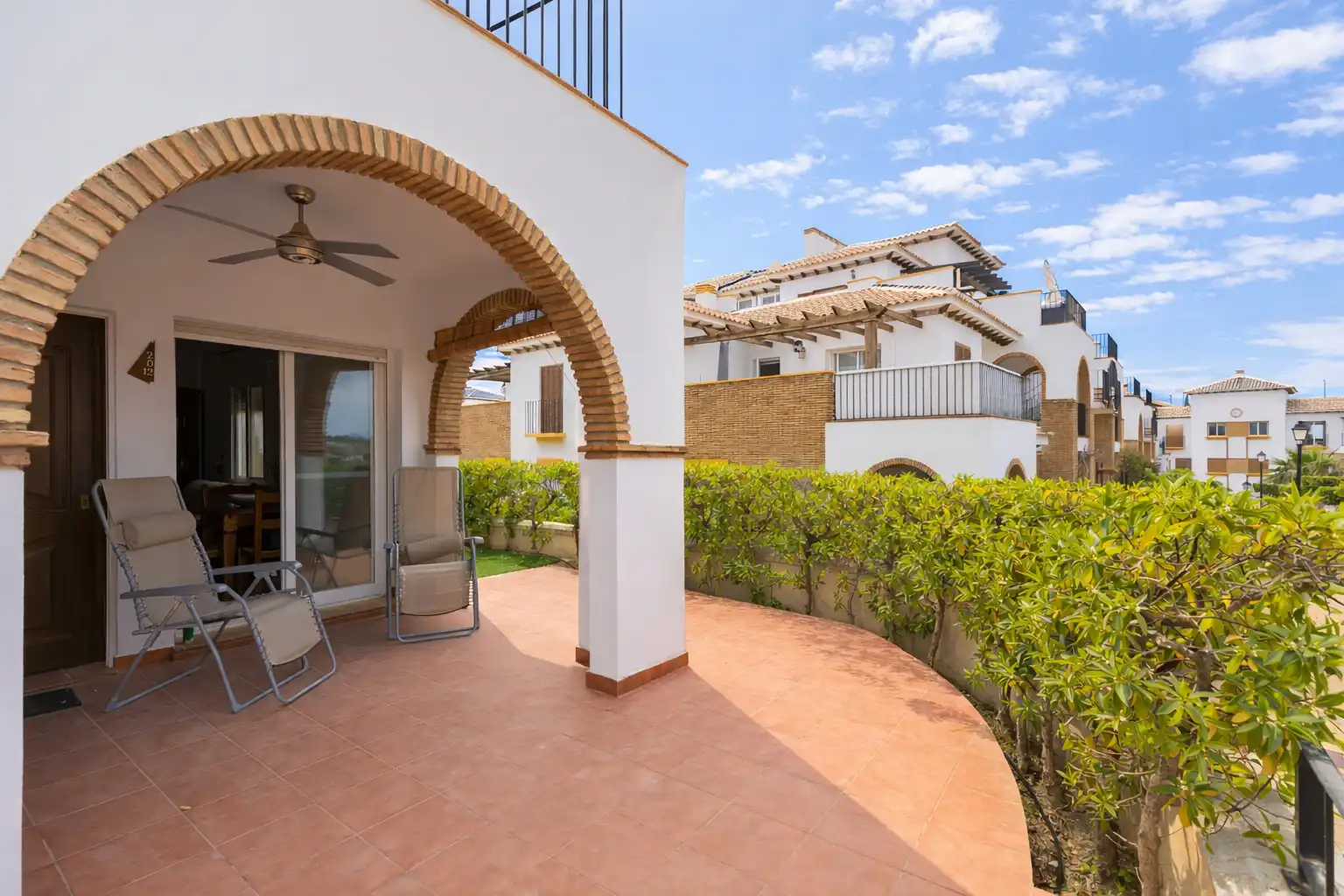 Terraced house with pool for sale in Avenida Cañada Julián 8, imagen 3