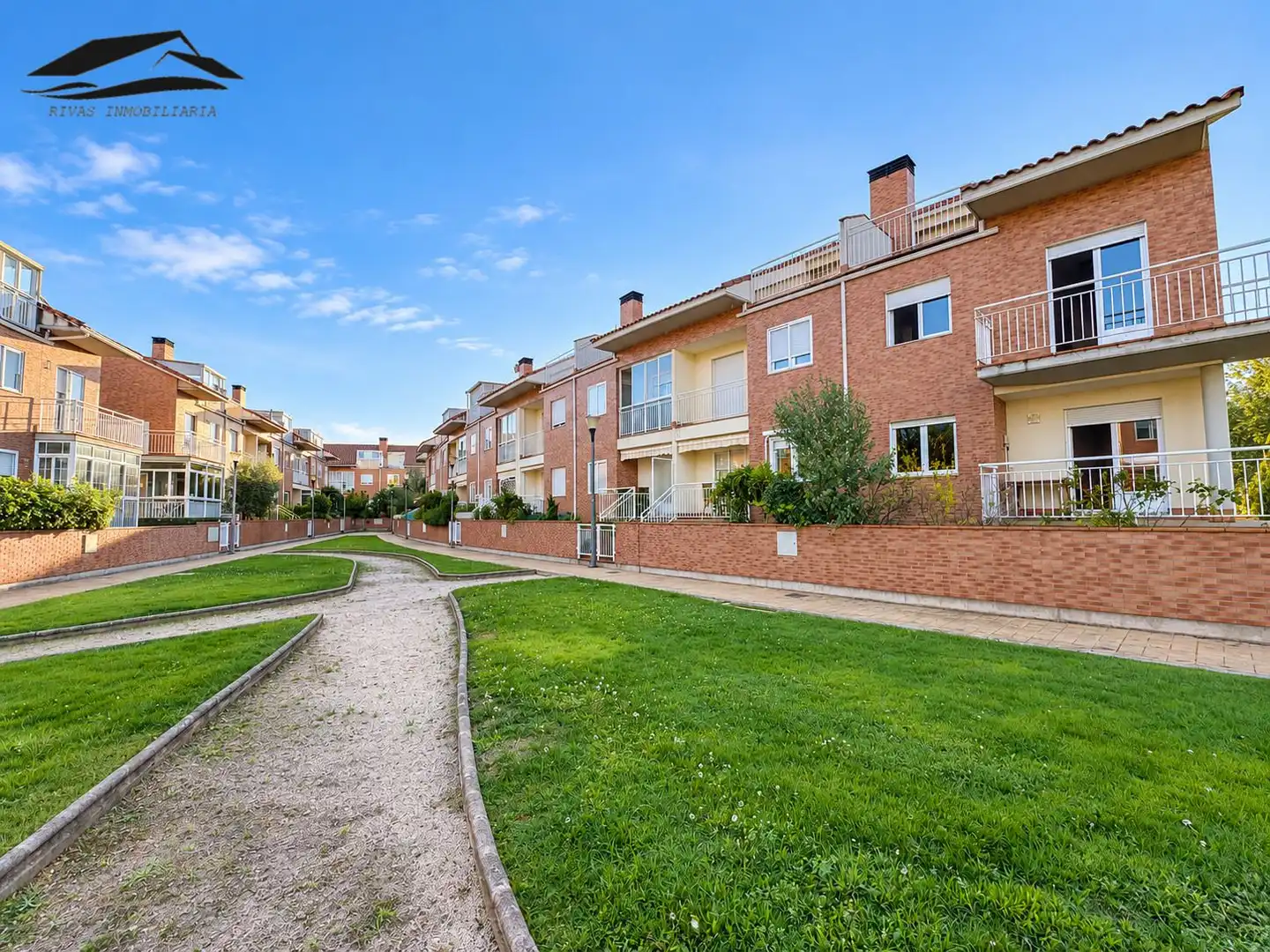 Detached house with pool for sale in PARQUE FLUVIAl, imagen 3
