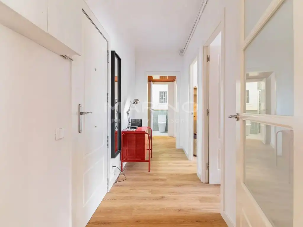 Piso en venta en Barcelona con Balcón