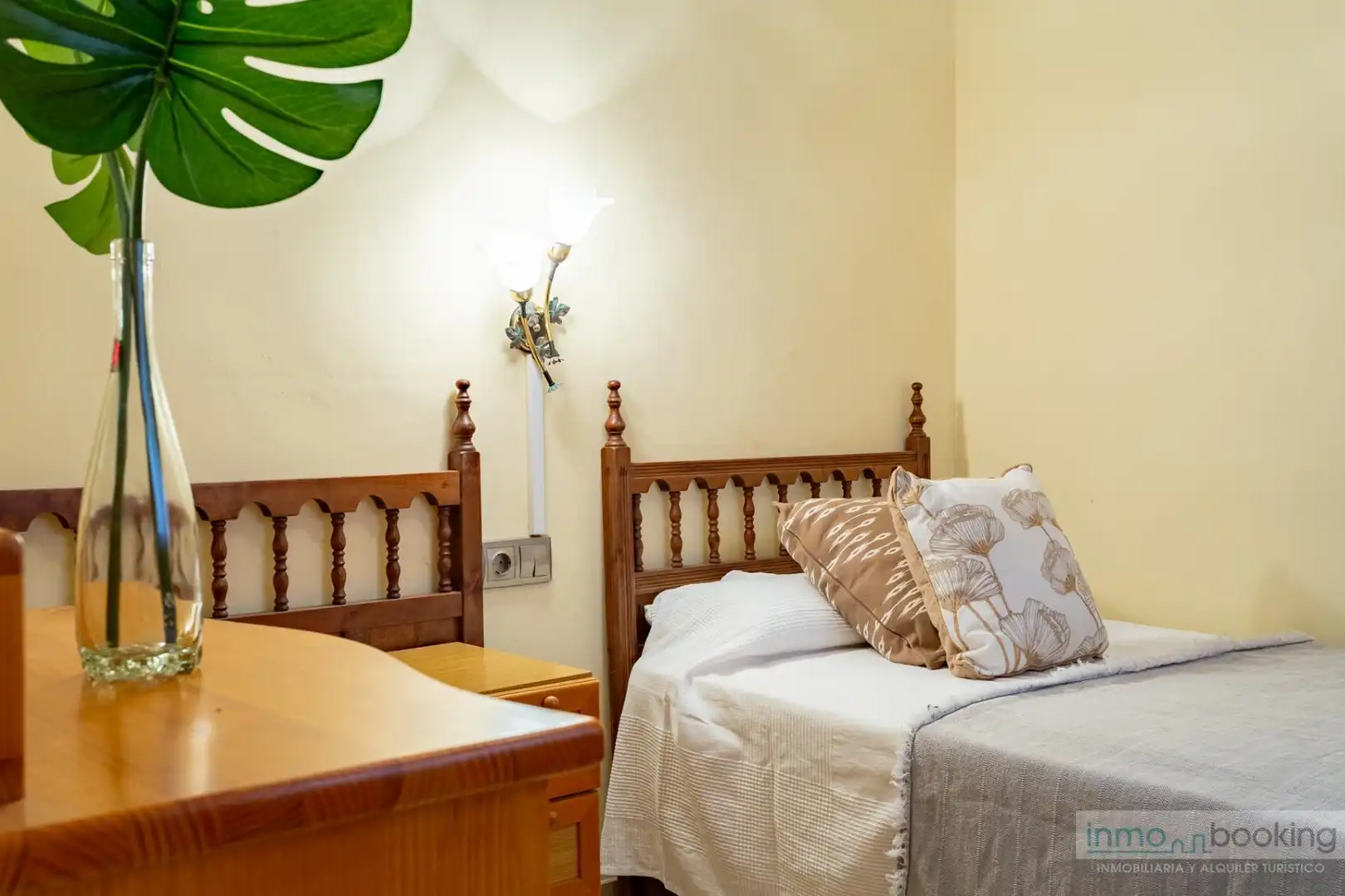 Bedroom of Apartments for sale in Platja de Ponent