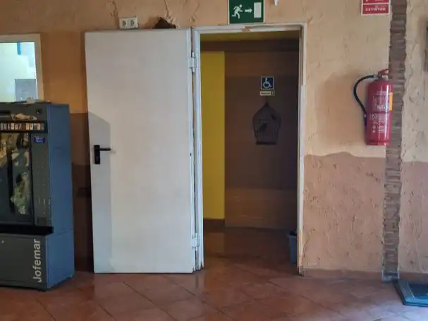 Local en venta en Benigànim con Aire acondicionado