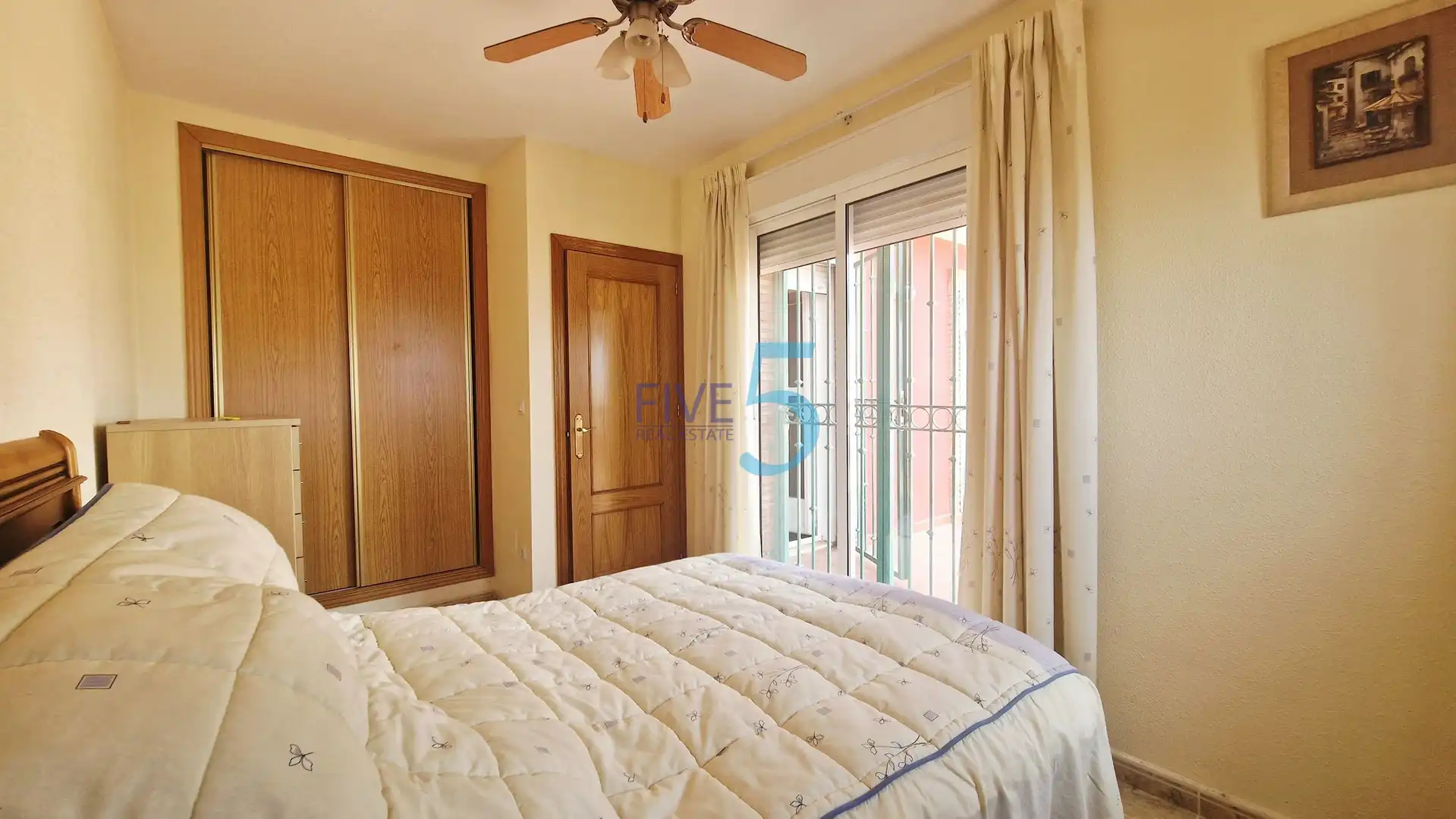 Dormitori de Casa adosada en venda en Cartagena amb Aire condicionat, Terrassa i Piscina