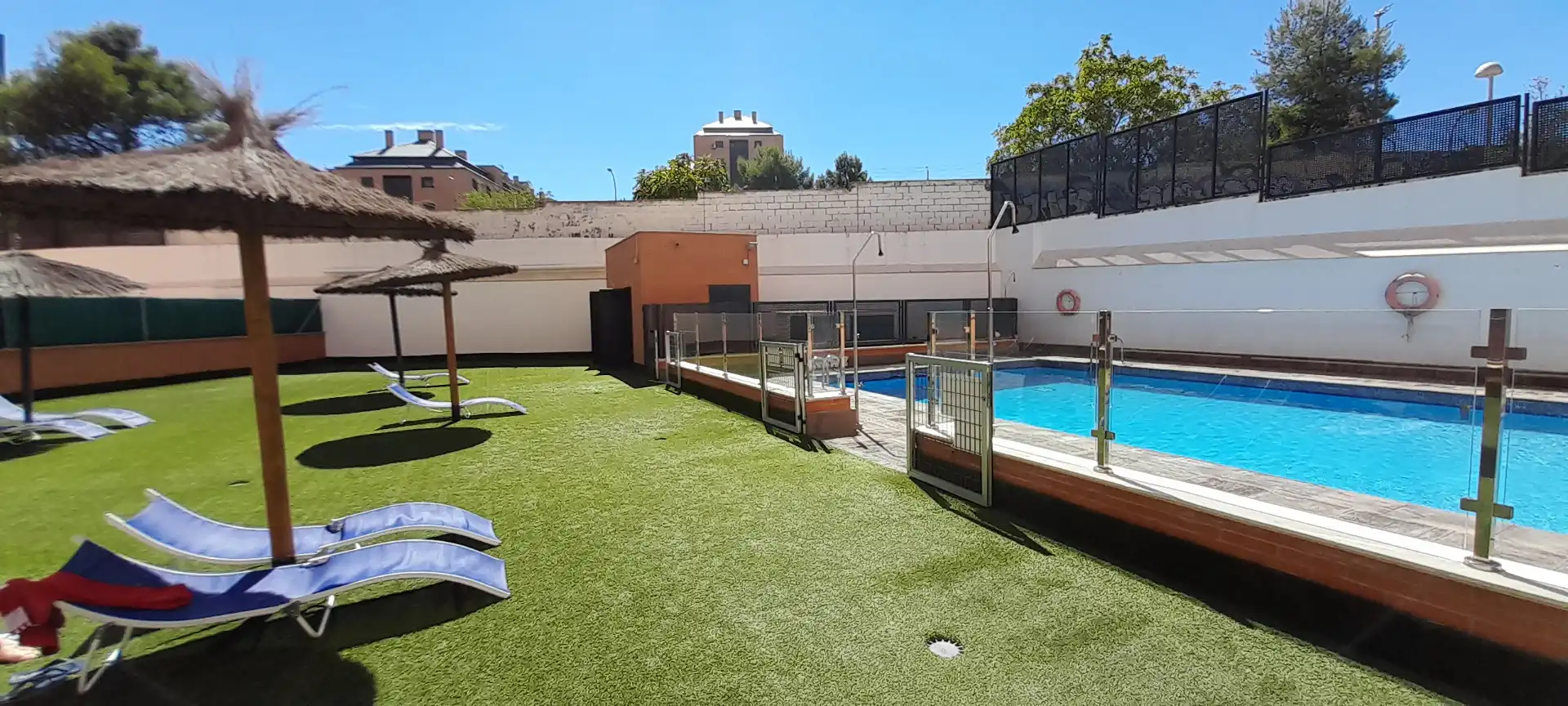 Piscina de Pis en venda en Madrid amb Calefacció, Parquet i Traster