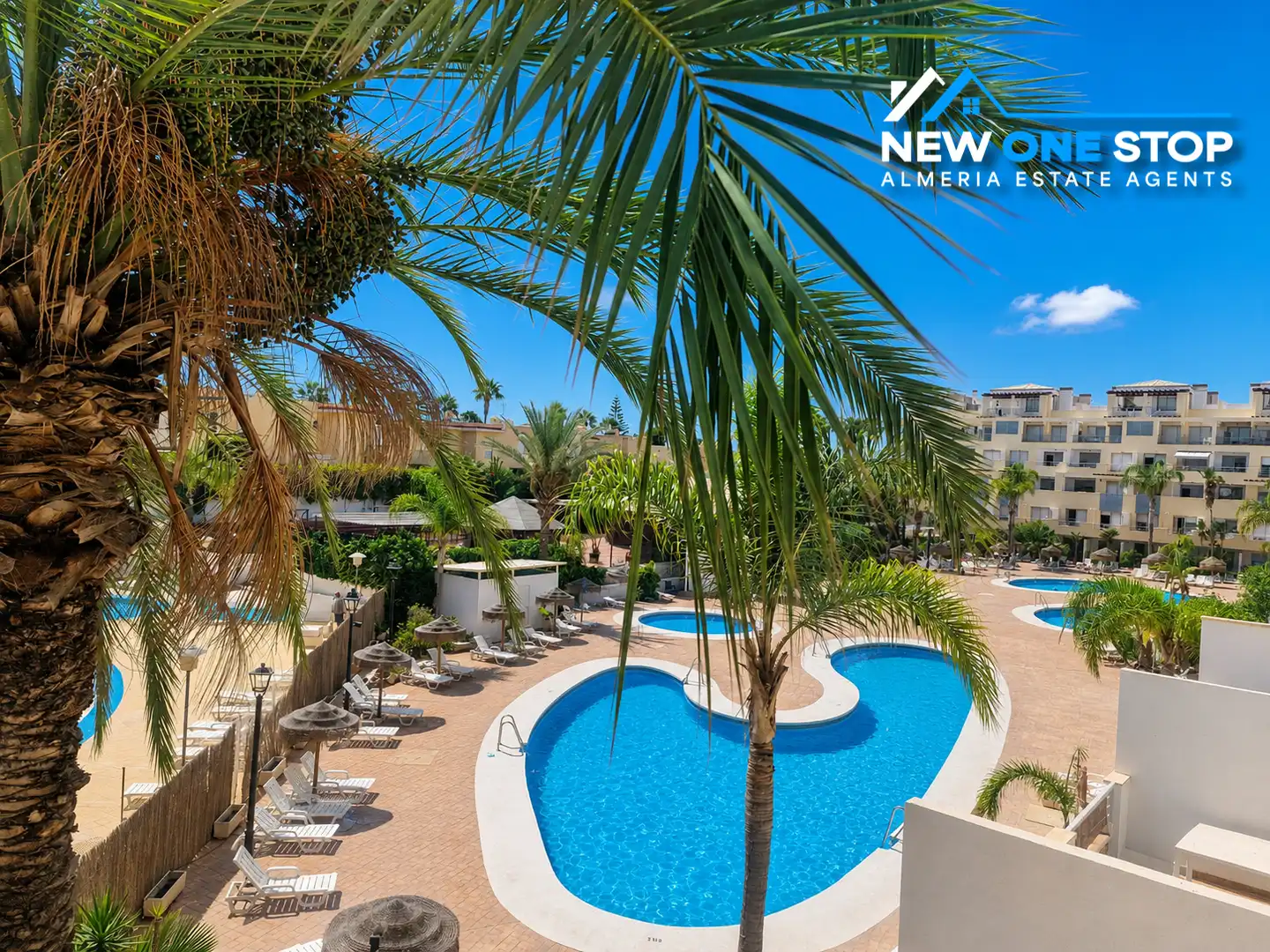 Piscina de Apartament en venda en Vera amb Aire condicionat, Calefacció i Terrassa