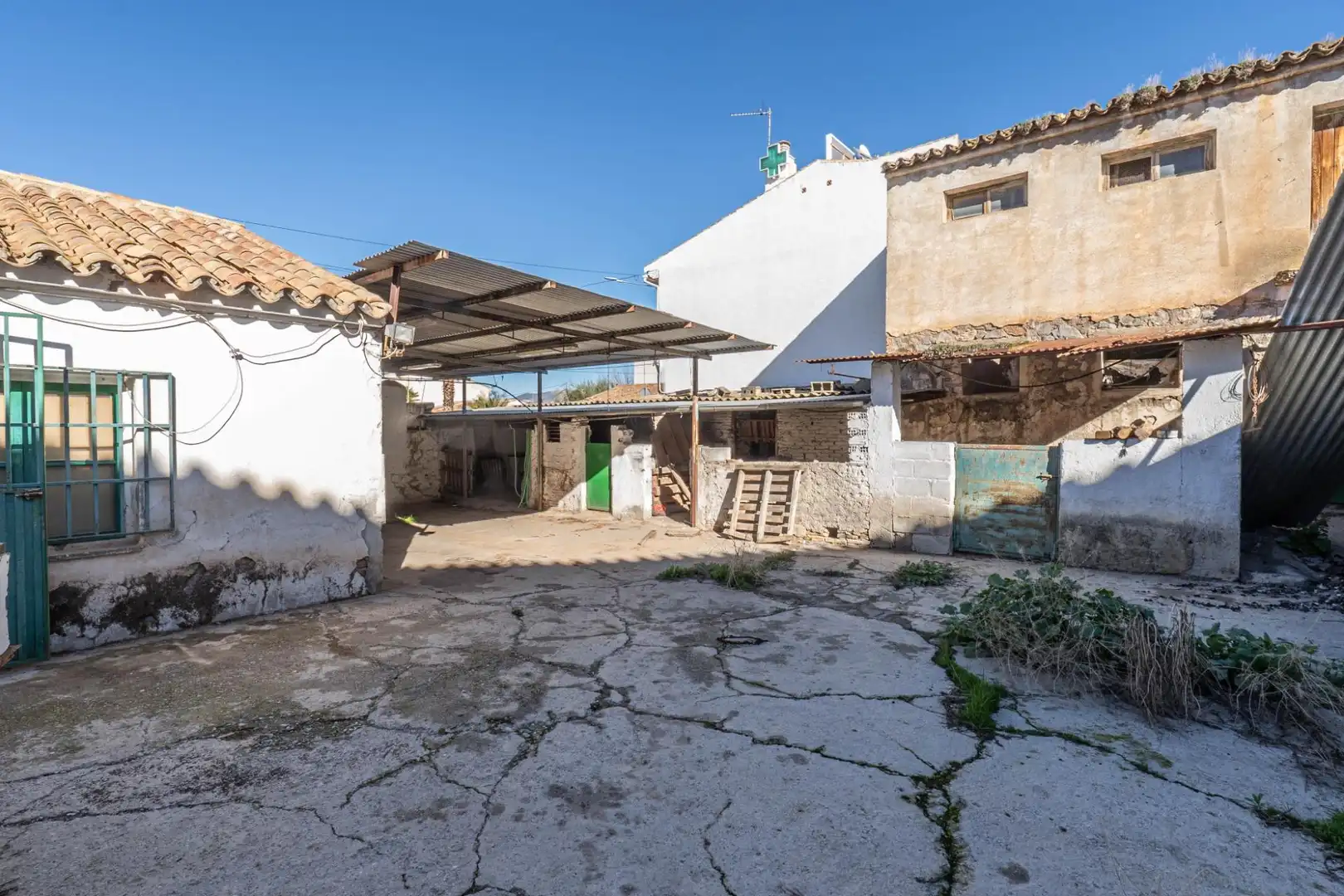 Vista exterior de Casa adosada en venta en Albolote