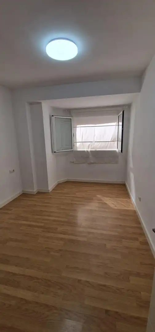 Bedroom of Flat for rent in Mislata  with Air Conditioner and Balcony