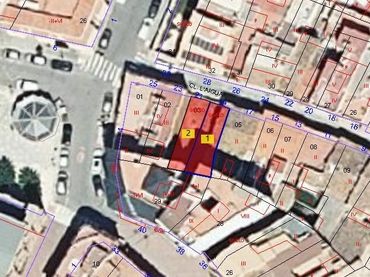 Terrenys i solars en venda a Calle Aigua 23