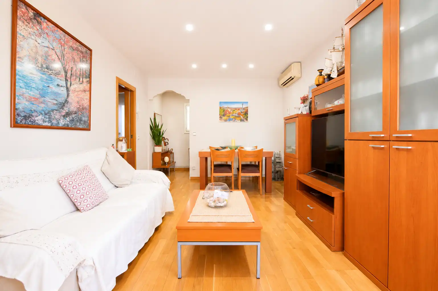 Sala de estar de Ático en venta en Santa Coloma de Gramenet con Aire acondicionado, Calefacción y Terraza