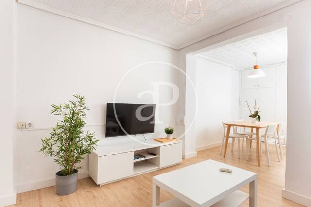 Piso en Venta en Carrer de Nicolau de Montsoriu en El Cabanyal - El Canyamelar