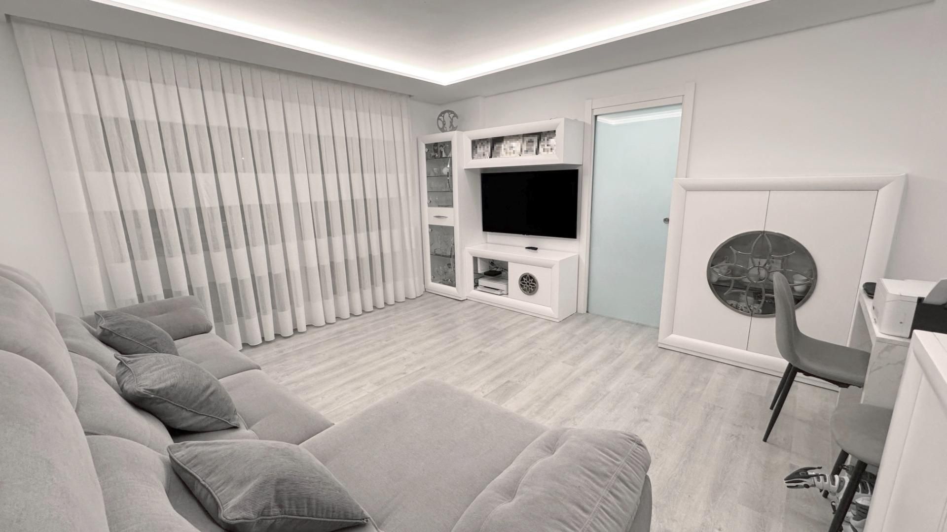 Living room of Apartment for sale in Santander  with Terrace and Balcony